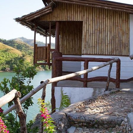 Borac Bay Bungalows Hotel And Resort Eksteriør billede